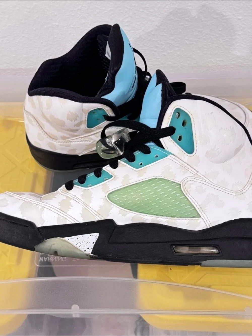 Air Jordan 5 Retro Island Green CN2932-100 Size 7 Authentic